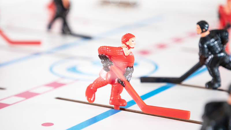 Shelti Dome Hockey Player - Red Short Stick Replacement Figure
