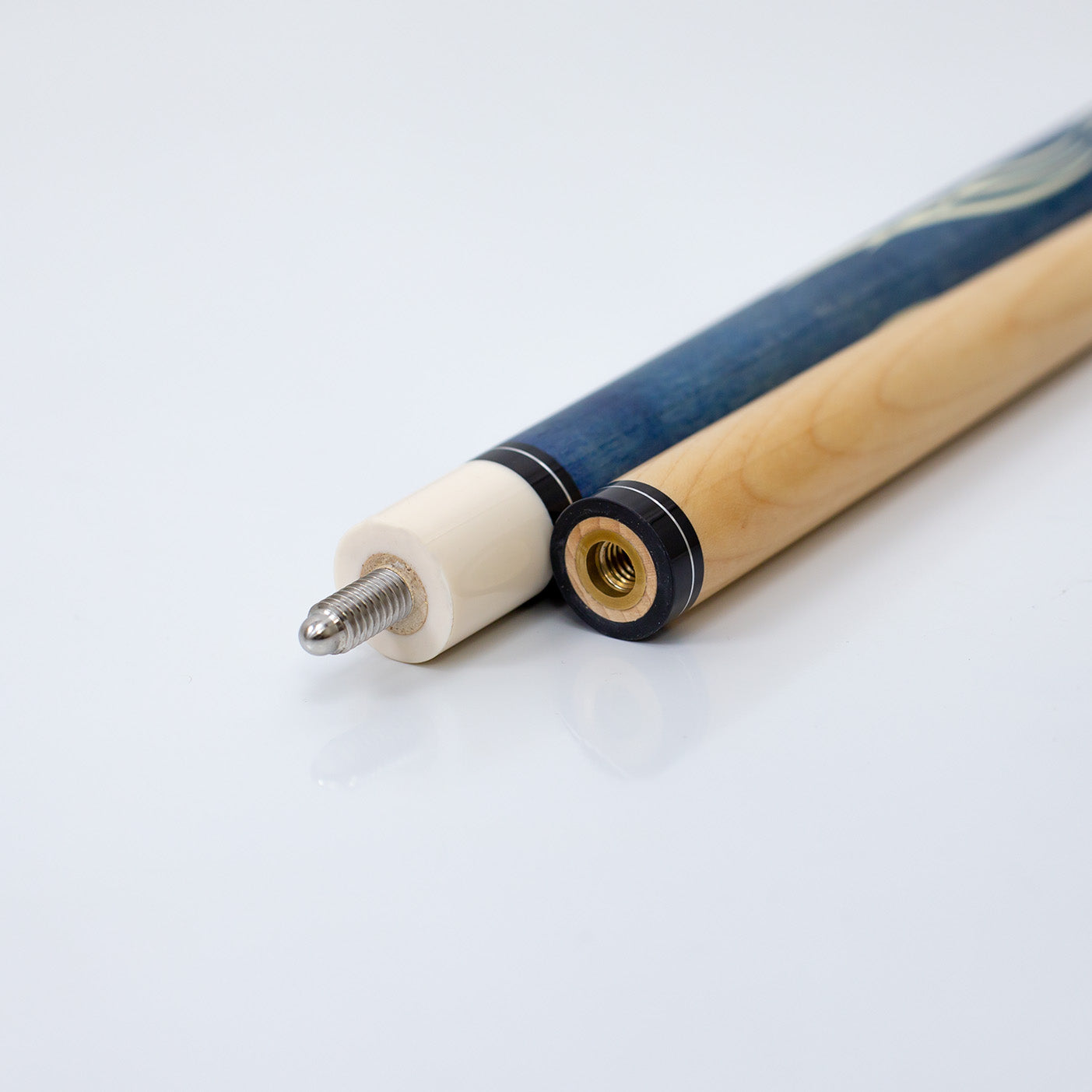 PEARSON POOL CUE PK SERIES - CARBON CLEAR SHAFT BLUE WITH WHITE HANDLE 11.8MM 19OZ